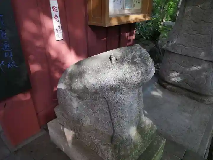 善養寺(善養密寺)の狛犬
