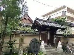 阿弥陀寺の山門