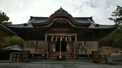八幡神社の本殿・本堂