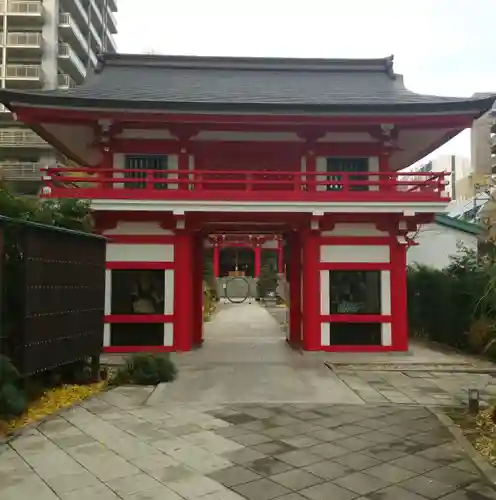 成子天神社の山門