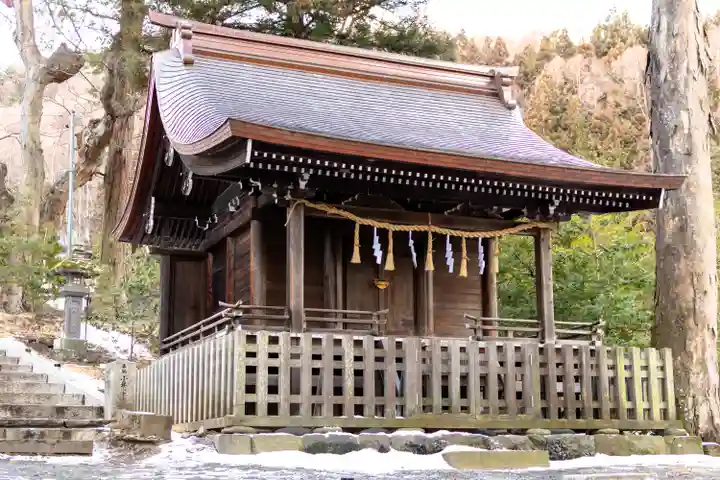 諏訪大社上社前宮(長野県)