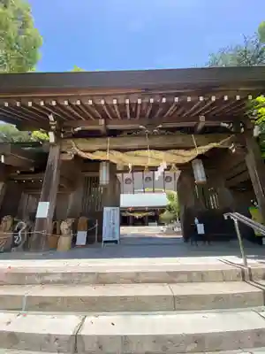 菊池神社の山門・神門