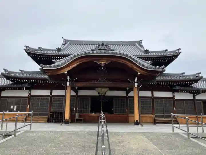 観音寺の本殿・本堂