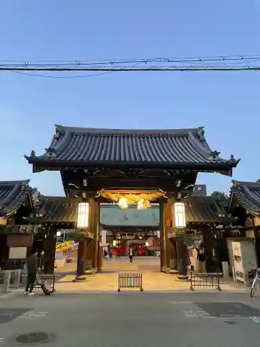 大阪天満宮の{uncategorized: "未分類", other: "その他", undefined: "問題あり", building: "その他建物", grave: "お墓", sacred_gate: "鳥居", guardian: "狛犬", statue: "像", buddha: "仏像", history: "歴史", nature: "自然", garden: "庭園", animal: "動物", pagoda: "塔", temizu: "手水舎", mountain_gate: "山門・神門", sanctuary: "本殿・本堂", subordinate: "末社・摂社", art: "芸術", scenery: "景色", jizo: "地蔵", ema: "絵馬", goshuin: "御朱印", omikuji: "おみくじ", items: "授与品その他", amulet: "お守り", goshuincho: "御朱印帳", eats: "食事", festival: "お祭り", votive_dance: "神楽", shichigosan: "七五三参", wedding: "結婚式", experience: "体験その他", initially: "初詣", around: "周辺", anti_infection: "感染症対策"}