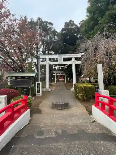 大和田氷川神社の{uncategorized: "未分類", other: "その他", undefined: "問題あり", building: "その他建物", grave: "お墓", sacred_gate: "鳥居", guardian: "狛犬", statue: "像", buddha: "仏像", history: "歴史", nature: "自然", garden: "庭園", animal: "動物", pagoda: "塔", temizu: "手水舎", mountain_gate: "山門・神門", sanctuary: "本殿・本堂", subordinate: "末社・摂社", art: "芸術", scenery: "景色", jizo: "地蔵", ema: "絵馬", goshuin: "御朱印", omikuji: "おみくじ", items: "授与品その他", amulet: "お守り", goshuincho: "御朱印帳", eats: "食事", festival: "お祭り", votive_dance: "神楽", shichigosan: "七五三参", wedding: "結婚式", experience: "体験その他", initially: "初詣", around: "周辺", anti_infection: "感染症対策"}