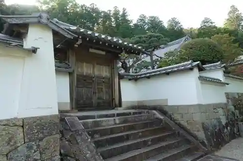 海住山寺の山門