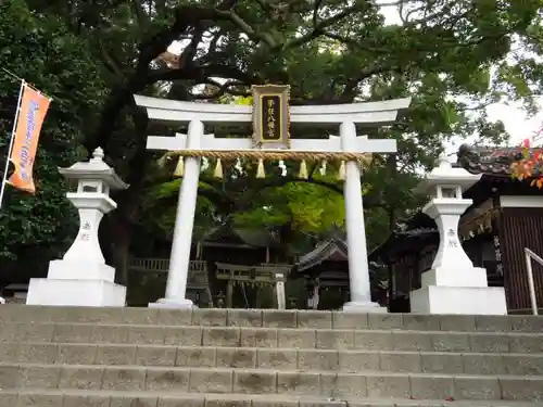 事任八幡宮の鳥居