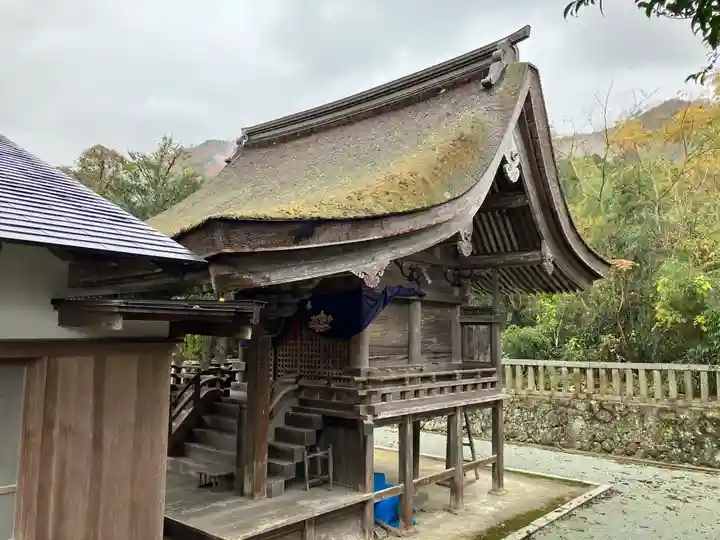 高売布神社の本殿・本堂