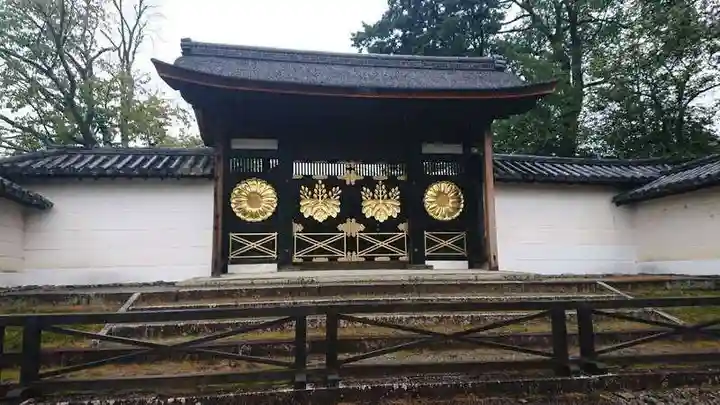 醍醐寺の山門・神門