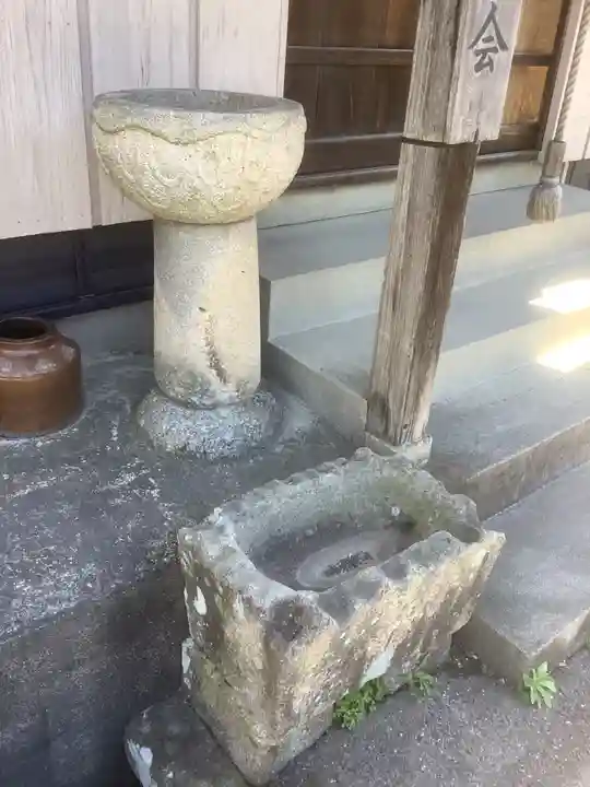 西薬師教会の手水舎