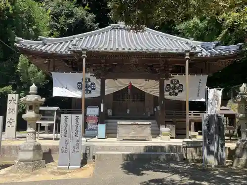 八栗寺の本殿