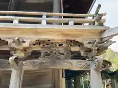 甲八幡神社の本殿