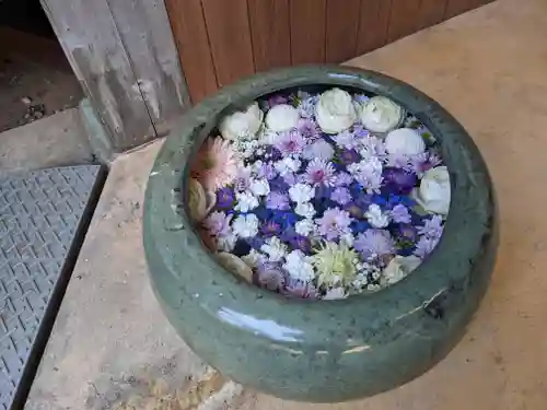 山﨑八幡宮の手水舎