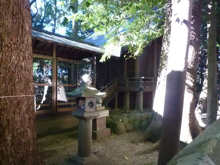 忍山神社の本殿・本堂