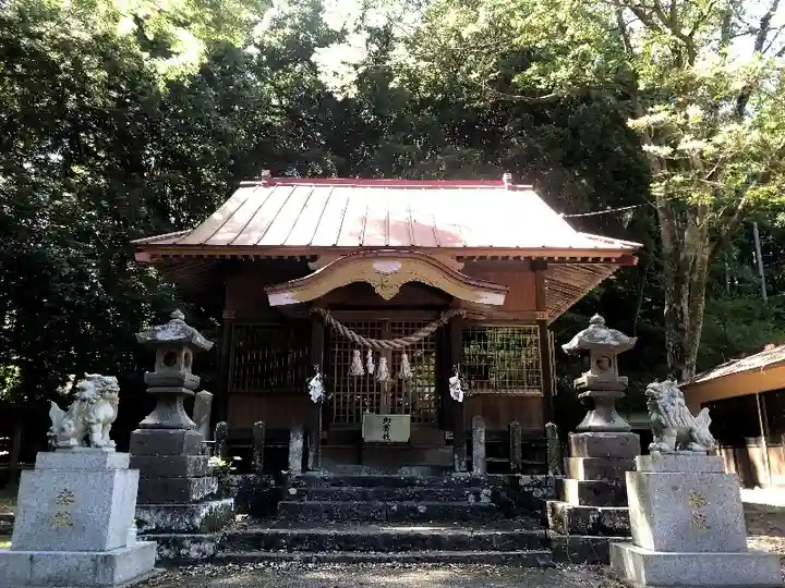 熊野鳴瀧神社の本殿・本堂