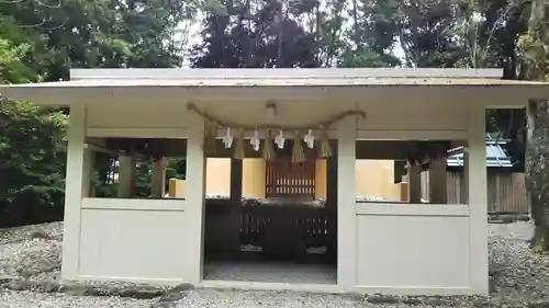 上田神社の本殿