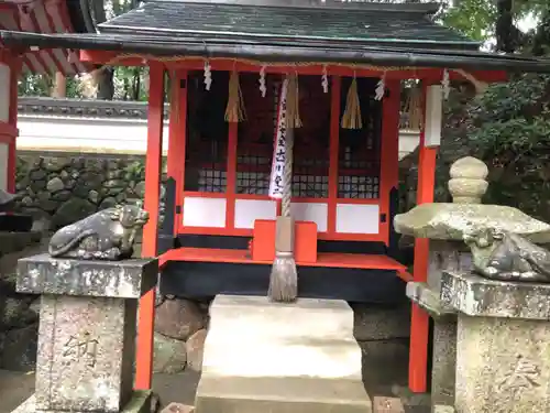 綺原坐健伊那太比賣神社の末社