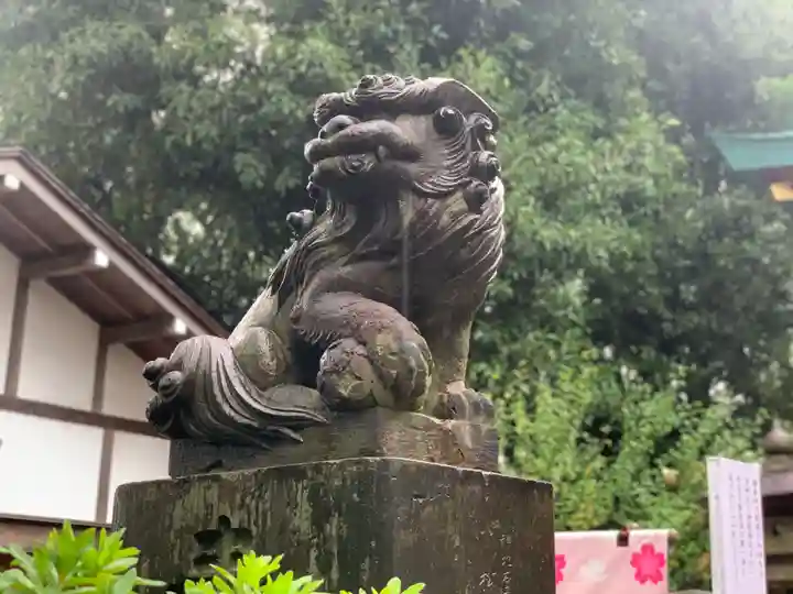 多摩川浅間神社の狛犬