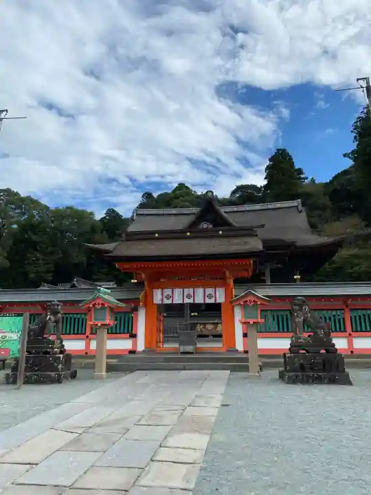 高良大社の{uncategorized: "未分類", other: "その他", undefined: "問題あり", building: "その他建物", grave: "お墓", sacred_gate: "鳥居", guardian: "狛犬", statue: "像", buddha: "仏像", history: "歴史", nature: "自然", garden: "庭園", animal: "動物", pagoda: "塔", temizu: "手水舎", mountain_gate: "山門・神門", sanctuary: "本殿・本堂", subordinate: "末社・摂社", art: "芸術", scenery: "景色", jizo: "地蔵", ema: "絵馬", goshuin: "御朱印", omikuji: "おみくじ", items: "授与品その他", amulet: "お守り", goshuincho: "御朱印帳", eats: "食事", festival: "お祭り", votive_dance: "神楽", shichigosan: "七五三参", wedding: "結婚式", experience: "体験その他", initially: "初詣", around: "周辺", anti_infection: "感染症対策"}