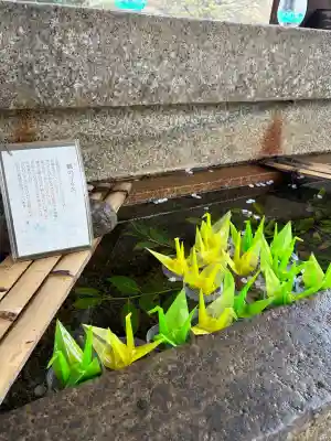 吉野神宮の{uncategorized: "未分類", other: "その他", undefined: "問題あり", building: "その他建物", grave: "お墓", sacred_gate: "鳥居", guardian: "狛犬", statue: "像", buddha: "仏像", history: "歴史", nature: "自然", garden: "庭園", animal: "動物", pagoda: "塔", temizu: "手水舎", mountain_gate: "山門・神門", sanctuary: "本殿・本堂", subordinate: "末社・摂社", art: "芸術", scenery: "景色", jizo: "地蔵", ema: "絵馬", goshuin: "御朱印", omikuji: "おみくじ", items: "授与品その他", amulet: "お守り", goshuincho: "御朱印帳", eats: "食事", festival: "お祭り", votive_dance: "神楽", shichigosan: "七五三参", wedding: "結婚式", experience: "体験その他", initially: "初詣", around: "周辺", anti_infection: "感染症対策"}