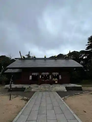 松江護國神社の{uncategorized: "未分類", other: "その他", undefined: "問題あり", building: "その他建物", grave: "お墓", sacred_gate: "鳥居", guardian: "狛犬", statue: "像", buddha: "仏像", history: "歴史", nature: "自然", garden: "庭園", animal: "動物", pagoda: "塔", temizu: "手水舎", mountain_gate: "山門・神門", sanctuary: "本殿・本堂", subordinate: "末社・摂社", art: "芸術", scenery: "景色", jizo: "地蔵", ema: "絵馬", goshuin: "御朱印", omikuji: "おみくじ", items: "授与品その他", amulet: "お守り", goshuincho: "御朱印帳", eats: "食事", festival: "お祭り", votive_dance: "神楽", shichigosan: "七五三参", wedding: "結婚式", experience: "体験その他", initially: "初詣", around: "周辺", anti_infection: "感染症対策"}
