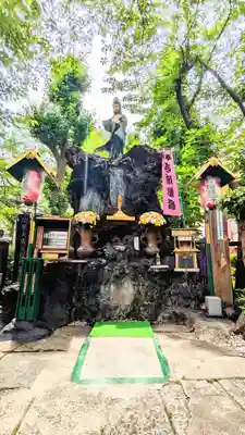 吉原弁財天本宮（吉原神社奥宮）の像