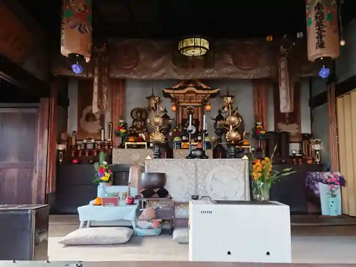 観音教会の本殿・本堂