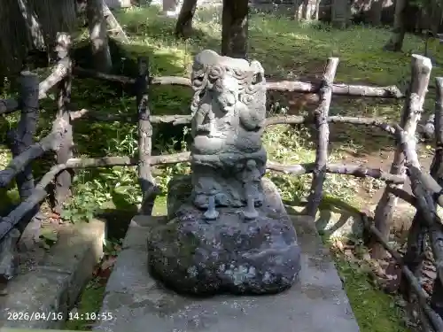 西向天神社の{uncategorized: "未分類", other: "その他", undefined: "問題あり", building: "その他建物", grave: "お墓", sacred_gate: "鳥居", guardian: "狛犬", statue: "像", buddha: "仏像", history: "歴史", nature: "自然", garden: "庭園", animal: "動物", pagoda: "塔", temizu: "手水舎", mountain_gate: "山門・神門", sanctuary: "本殿・本堂", subordinate: "末社・摂社", art: "芸術", scenery: "景色", jizo: "地蔵", ema: "絵馬", goshuin: "御朱印", omikuji: "おみくじ", items: "授与品その他", amulet: "お守り", goshuincho: "御朱印帳", eats: "食事", festival: "お祭り", votive_dance: "神楽", shichigosan: "七五三参", wedding: "結婚式", experience: "体験その他", initially: "初詣", around: "周辺", anti_infection: "感染症対策"}