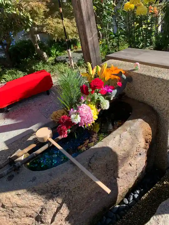 水堂須佐男神社の手水舎