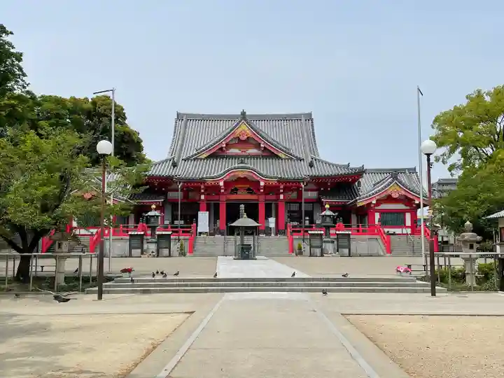 甚目寺の本殿・本堂