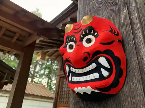 滑川神社 - 仕事と子どもの守り神の像