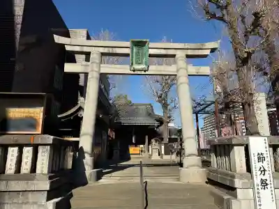 治兵衛稲荷神社の{uncategorized: "未分類", other: "その他", undefined: "問題あり", building: "その他建物", grave: "お墓", sacred_gate: "鳥居", guardian: "狛犬", statue: "像", buddha: "仏像", history: "歴史", nature: "自然", garden: "庭園", animal: "動物", pagoda: "塔", temizu: "手水舎", mountain_gate: "山門・神門", sanctuary: "本殿・本堂", subordinate: "末社・摂社", art: "芸術", scenery: "景色", jizo: "地蔵", ema: "絵馬", goshuin: "御朱印", omikuji: "おみくじ", items: "授与品その他", amulet: "お守り", goshuincho: "御朱印帳", eats: "食事", festival: "お祭り", votive_dance: "神楽", shichigosan: "七五三参", wedding: "結婚式", experience: "体験その他", initially: "初詣", around: "周辺", anti_infection: "感染症対策"}
