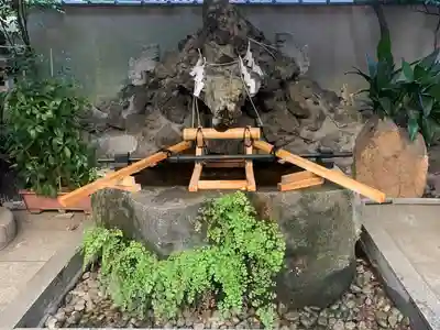 三崎稲荷神社の手水舎