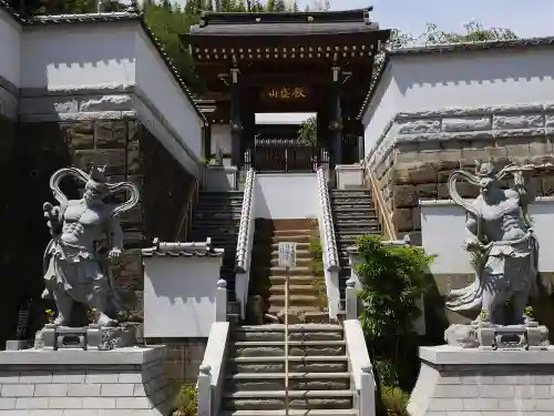 妙音寺の山門・神門