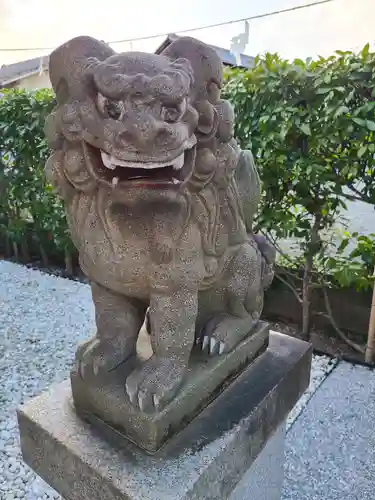 宇津神社の狛犬