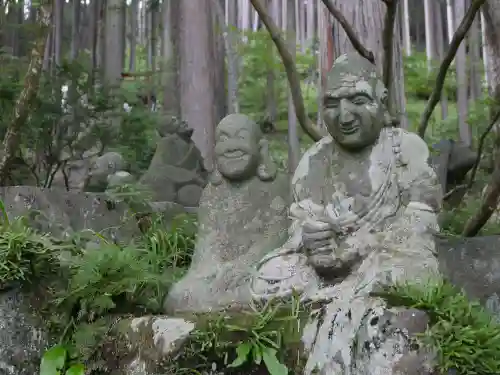 長安寺の像