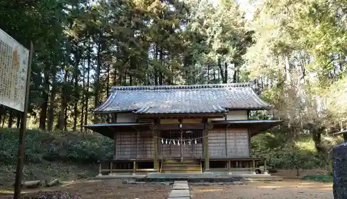 熊野神社の{uncategorized: "未分類", other: "その他", undefined: "問題あり", building: "その他建物", grave: "お墓", sacred_gate: "鳥居", guardian: "狛犬", statue: "像", buddha: "仏像", history: "歴史", nature: "自然", garden: "庭園", animal: "動物", pagoda: "塔", temizu: "手水舎", mountain_gate: "山門・神門", sanctuary: "本殿・本堂", subordinate: "末社・摂社", art: "芸術", scenery: "景色", jizo: "地蔵", ema: "絵馬", goshuin: "御朱印", omikuji: "おみくじ", items: "授与品その他", amulet: "お守り", goshuincho: "御朱印帳", eats: "食事", festival: "お祭り", votive_dance: "神楽", shichigosan: "七五三参", wedding: "結婚式", experience: "体験その他", initially: "初詣", around: "周辺", anti_infection: "感染症対策"}