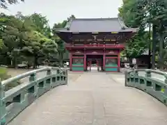 根津神社の山門