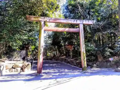 氷上姉子神社（熱田神宮摂社）の鳥居