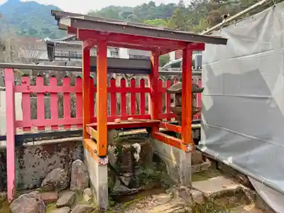 粟島神社の手水舎