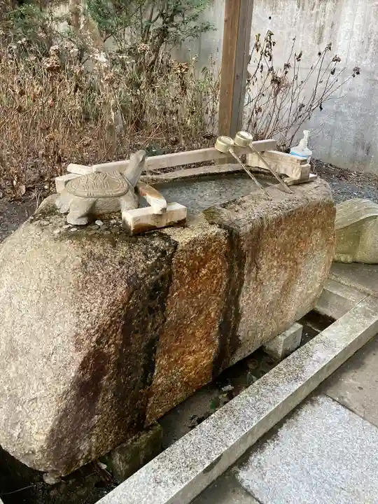 亀岡八幡宮の手水舎