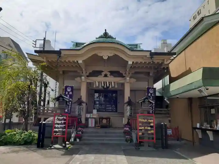 矢先稲荷神社の本殿・本堂