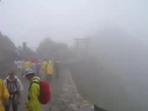 雄山神社峰本社の建物その他