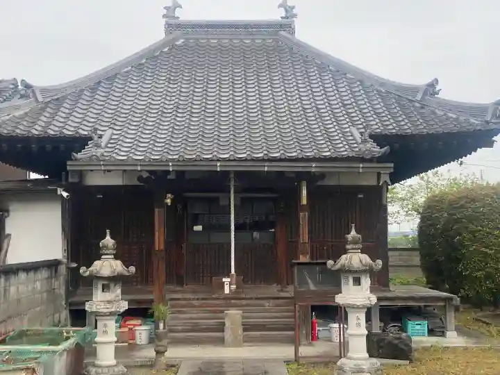 与楽寺の{uncategorized: "未分類", other: "その他", undefined: "問題あり", building: "その他建物", grave: "お墓", sacred_gate: "鳥居", guardian: "狛犬", statue: "像", buddha: "仏像", history: "歴史", nature: "自然", garden: "庭園", animal: "動物", pagoda: "塔", temizu: "手水舎", mountain_gate: "山門・神門", sanctuary: "本殿・本堂", subordinate: "末社・摂社", art: "芸術", scenery: "景色", jizo: "地蔵", ema: "絵馬", goshuin: "御朱印", omikuji: "おみくじ", items: "授与品その他", amulet: "お守り", goshuincho: "御朱印帳", eats: "食事", festival: "お祭り", votive_dance: "神楽", shichigosan: "七五三参", wedding: "結婚式", experience: "体験その他", initially: "初詣", around: "周辺", anti_infection: "感染症対策"}