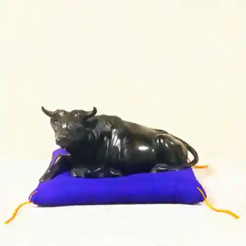 彌彦神社　(伊夜日子神社)の像