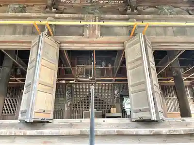 斑鳩寺の本殿・本堂