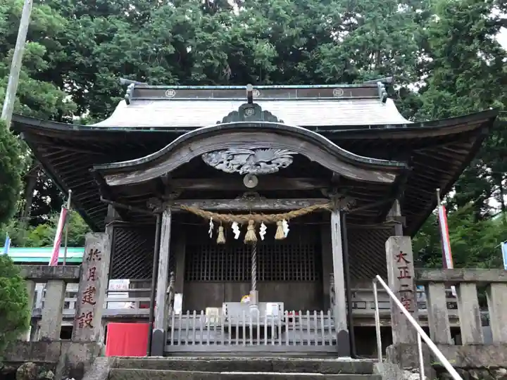 坂本八幡神社の本殿・本堂