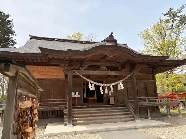 八幡秋田神社の{uncategorized: "未分類", other: "その他", undefined: "問題あり", building: "その他建物", grave: "お墓", sacred_gate: "鳥居", guardian: "狛犬", statue: "像", buddha: "仏像", history: "歴史", nature: "自然", garden: "庭園", animal: "動物", pagoda: "塔", temizu: "手水舎", mountain_gate: "山門・神門", sanctuary: "本殿・本堂", subordinate: "末社・摂社", art: "芸術", scenery: "景色", jizo: "地蔵", ema: "絵馬", goshuin: "御朱印", omikuji: "おみくじ", items: "授与品その他", amulet: "お守り", goshuincho: "御朱印帳", eats: "食事", festival: "お祭り", votive_dance: "神楽", shichigosan: "七五三参", wedding: "結婚式", experience: "体験その他", initially: "初詣", around: "周辺", anti_infection: "感染症対策"}