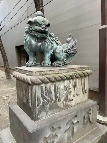 花園神社の狛犬