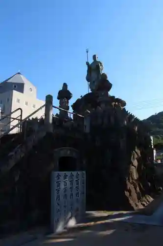 善通寺の像